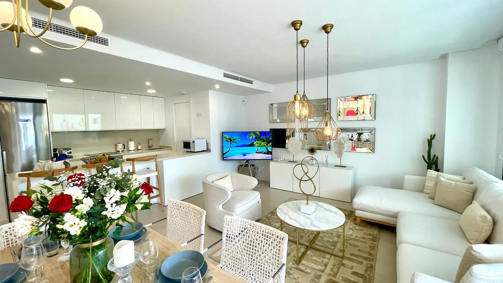 Контакты Paradise In Fuengirola